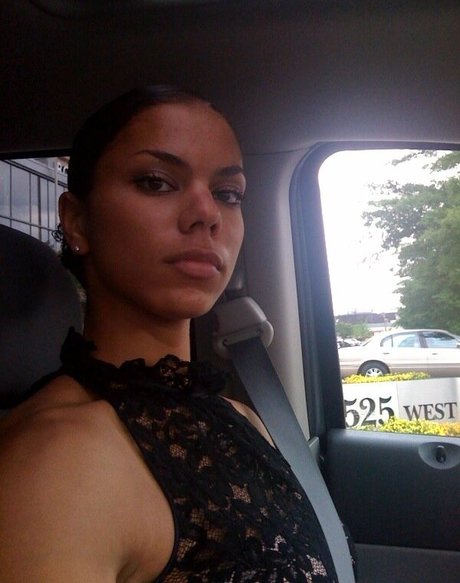 Alysha Clark naked onlyfans