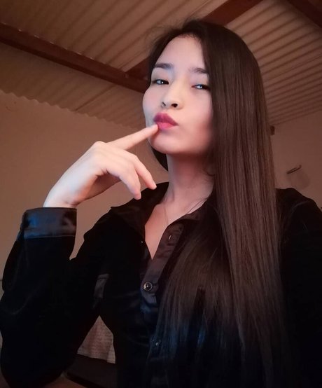 Elena Cardenas Castillo onlyfans boobs