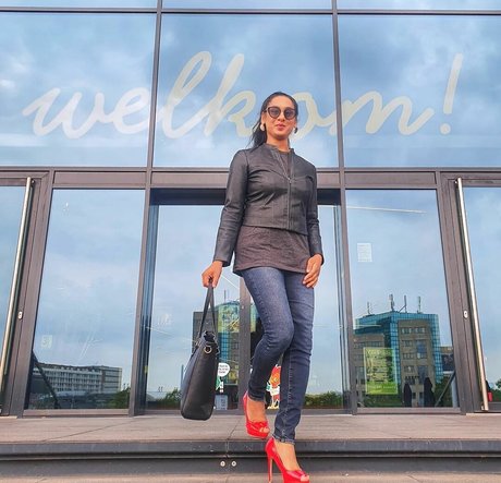 Natassia Crystal onlyfans sex