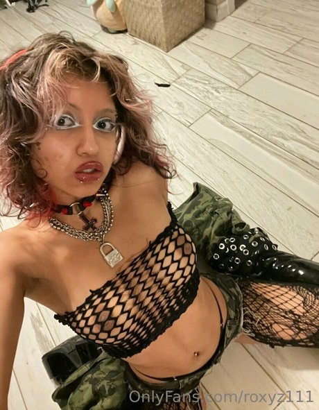 Roxyz111 onlyfans porn free