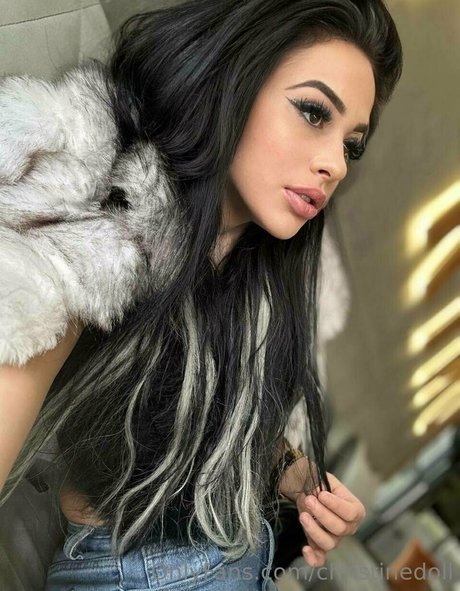 christinedoll onlyfans xx