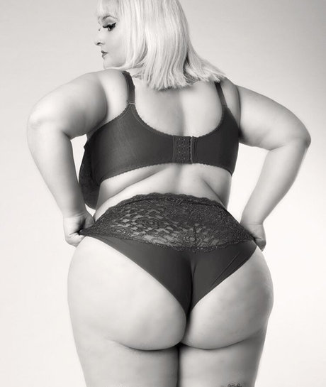 Hilary Ilariaa onlyfans keak