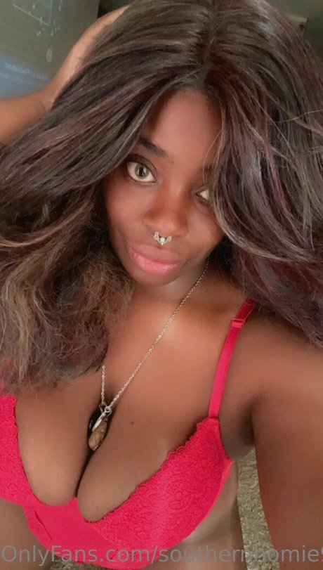 southernhomiefree onlyfans topless