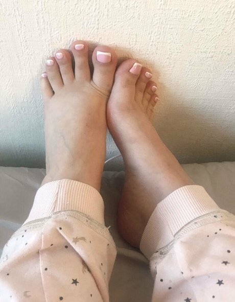 adelia adelia onlyfans explicit content