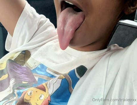 trixietrxx porn only fans
