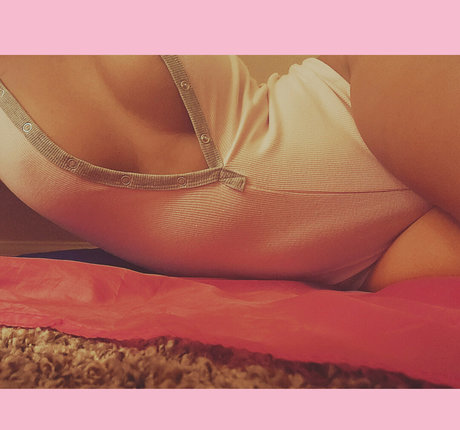 trixietrxx onlyfans porn nude