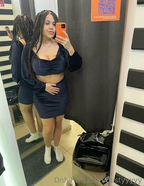 bustyyyyy onlyfans nudes leaks