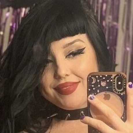 BlossyBlue onlyfans model