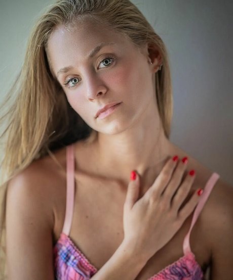 elabarkay onlyfans content type