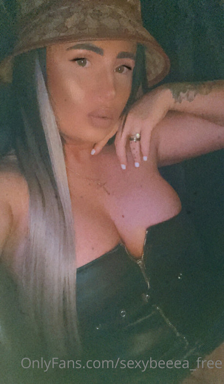 sexybeeea free onlyfans naked leaked