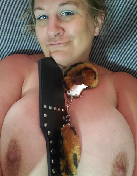 lovelyloreann nude onlyfans leaks