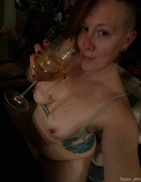 taylorann69 onlyfans model