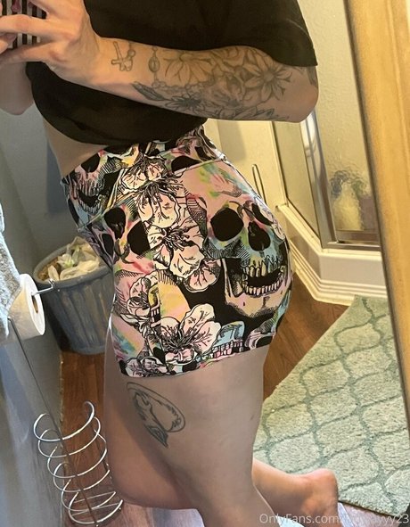 ladyjayyy23 onlyfans nude