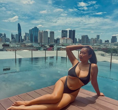 Aoy Chitchanok onlyfans striptease