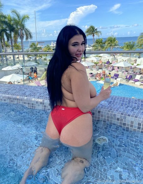 roxnour onlyfans nsfw