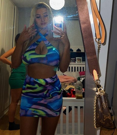 Laura Brophy onlyfans porn free