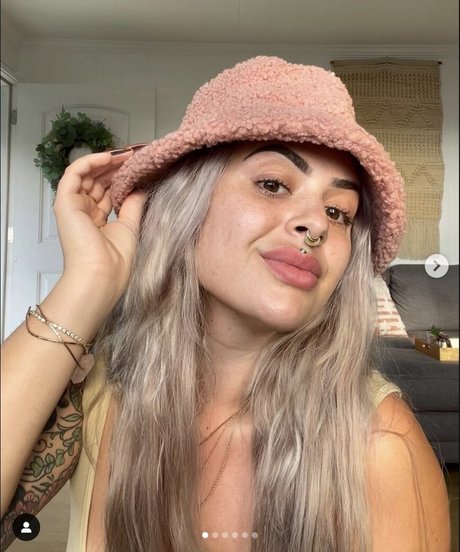 Dahliainwonderland onlyfans leak nude