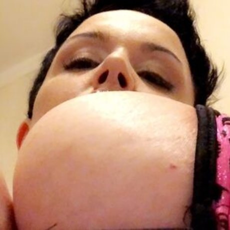 giagotham666 onlyfans ass