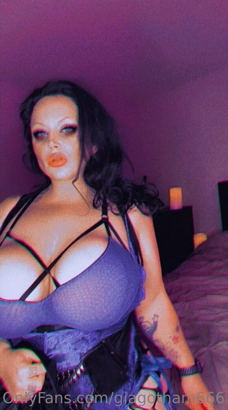 giagotham666 onlyfans leaked tits