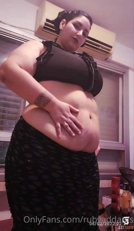 shemale creampie onlyfans porno depiction