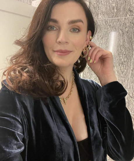 Aisling Bea onlyfans nude porn