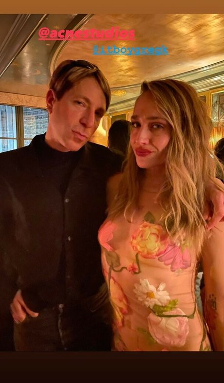 Jemima Kirke onlyfans picture