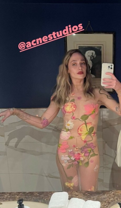 Jemima Kirke onlyfans topless