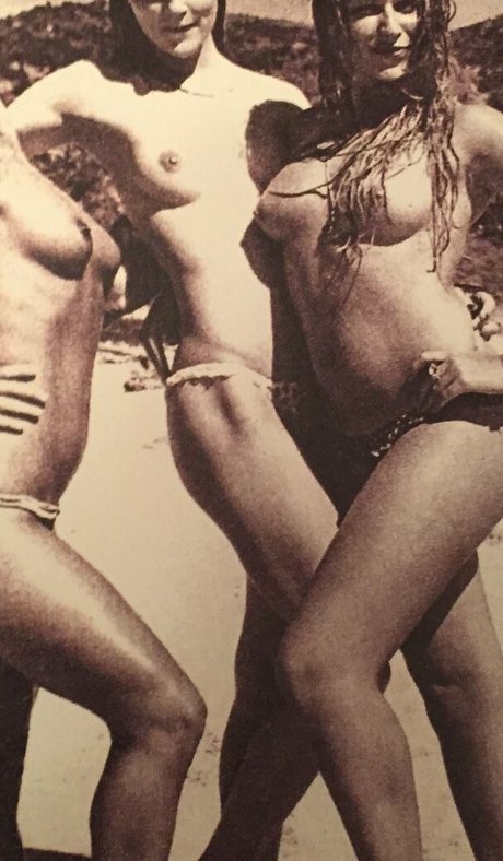 Jemima Kirke onlyfans leak fuck