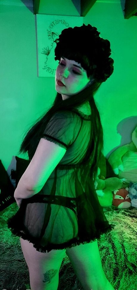 miramira420 onlyfans leak nude