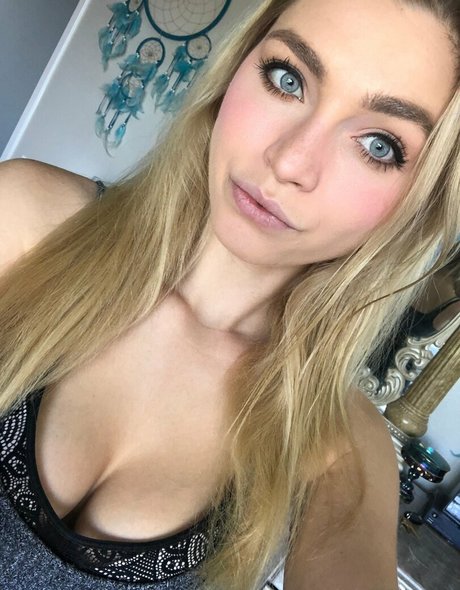 loveachloe onlyfans leak xxx