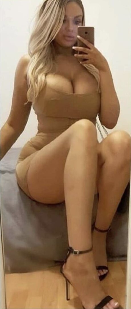 Candice Louise Stroud onlyfans ass