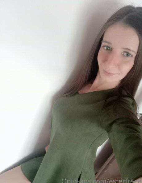 esterfreee nude leaked onlyfans