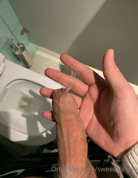 sweeetbooyy onlyfans nude leaks