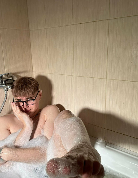 sweeetbooyy onlyfans nudes porn