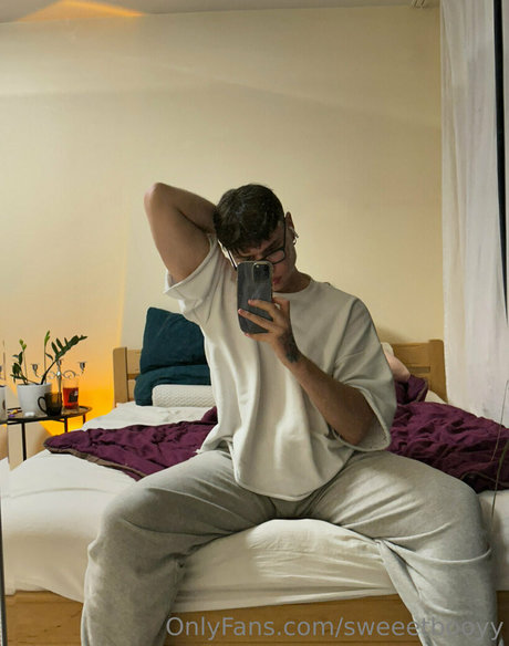 sweeetbooyy naked on onlyfans