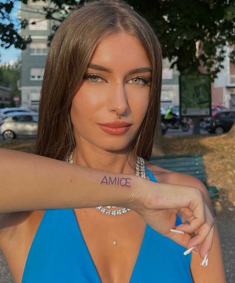 Elisa Esposito onlyfans fuck