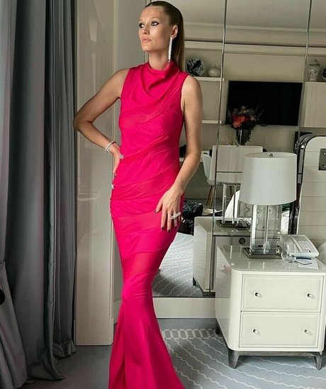 Toni Garrn onlyfans archives