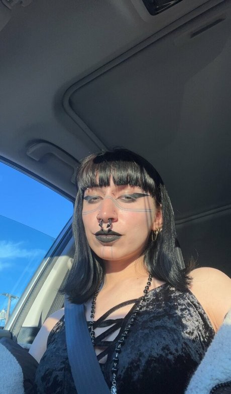 Falling Rain onlyfans creator