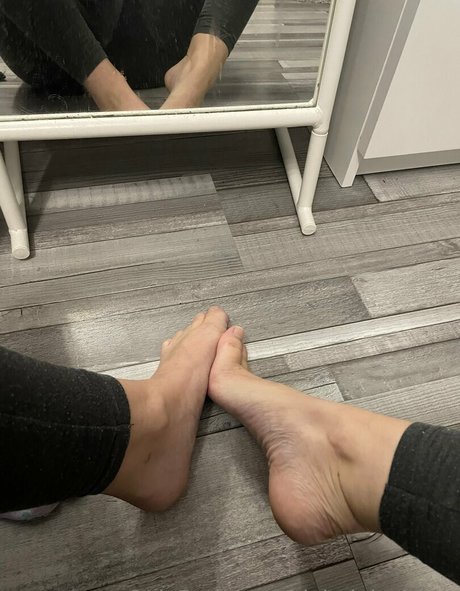 hlaholnicekfree onlyfans nude leaks