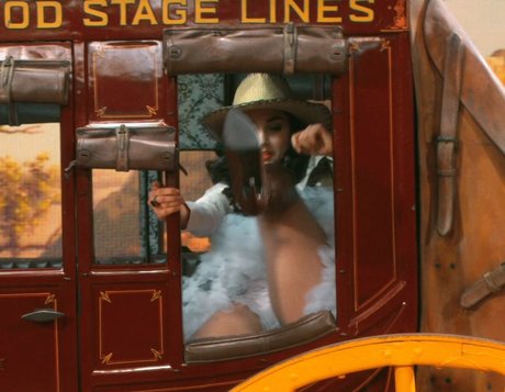 Molly Ephraim only fans naked