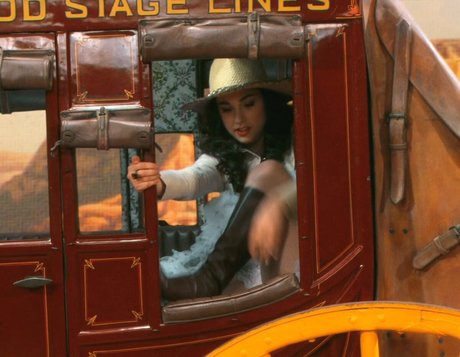 Molly Ephraim onlyfans sex