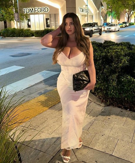 Vyeta Mustafina onlyfans sex