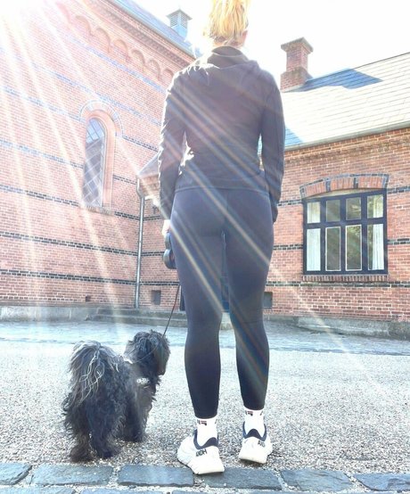 naked asian onlyfans exclusive photo