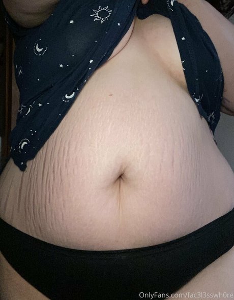 creamxxxqueen onlyfans pics