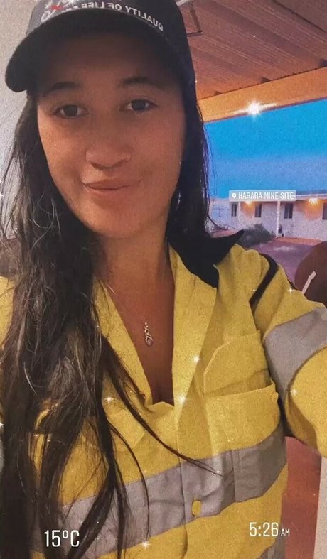 lyn ahayz only fans pic