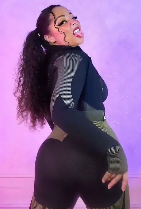 scaletspyderque onlyfans picture