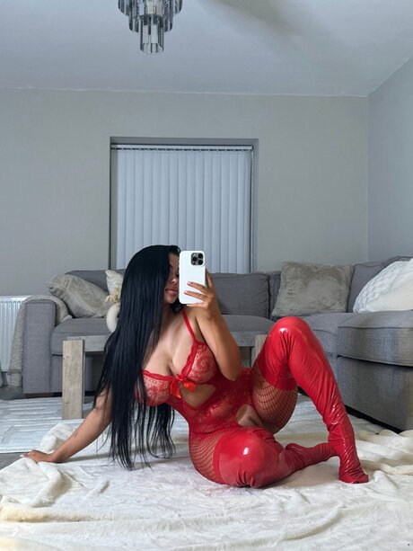 Hollyydollyy onlyfans sexy