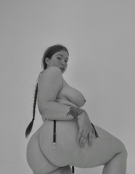 navernoedasha onlyfans hot