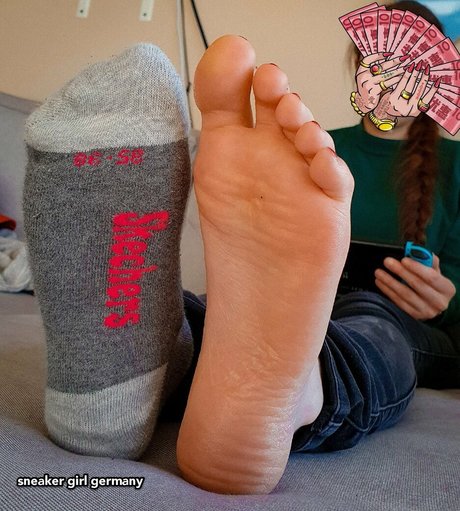 SneakerGirlGermany porn onlyfans