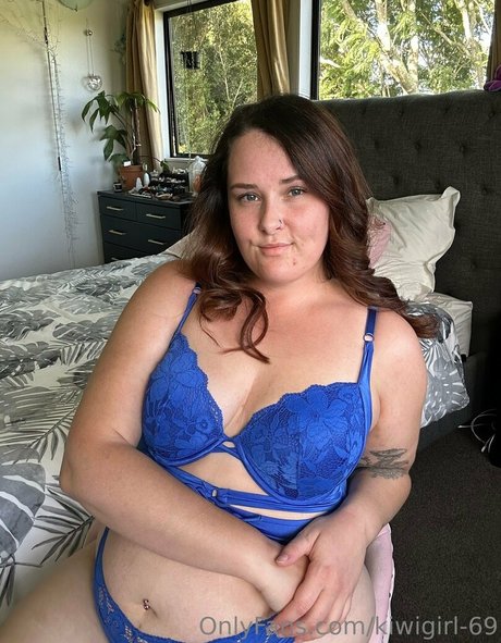 kiwigirl 69 onlyfans explicit content